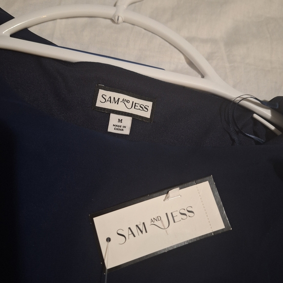 Sam and Jess Navy Blouse - Picture 7 of 8